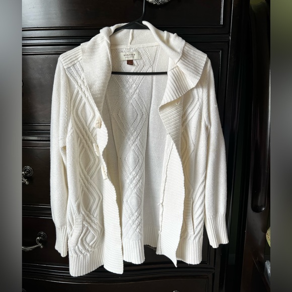 Women Creamish White Sweater with attached hood - Picture 2 of 9